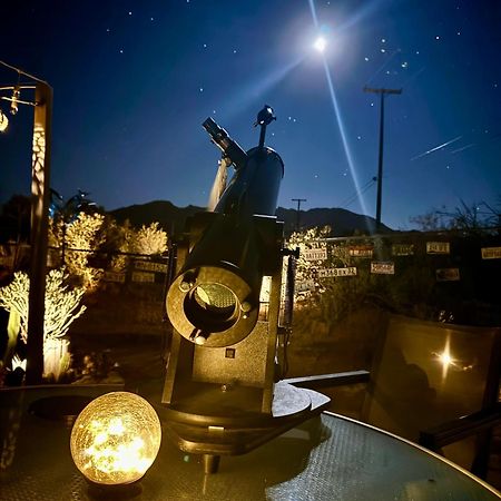 Float Pool, Hot Tub, Sauna, Views, Telescope-Skywatchers Haven Joshua Tree Zewnętrze zdjęcie